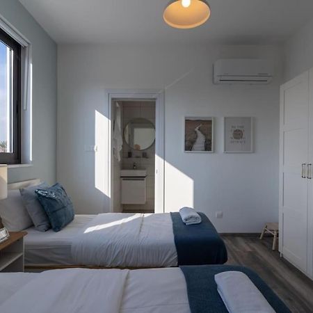Thalassa 2-Bedroom Apartment In ラルナカ エクステリア 写真