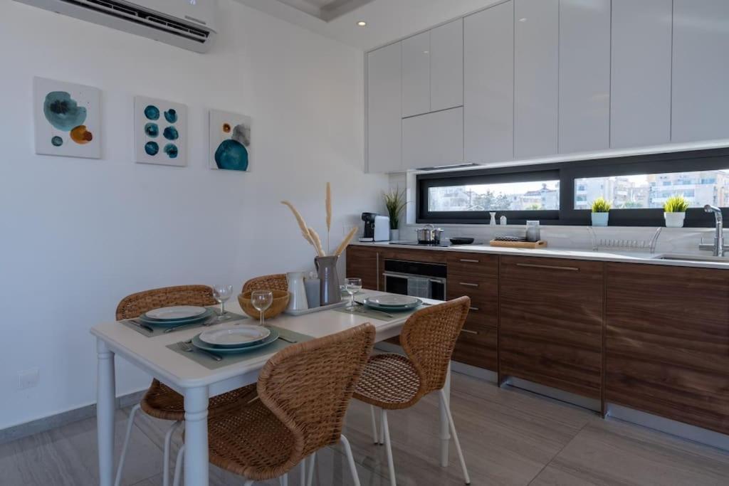 Thalassa 2-Bedroom Apartment In ラルナカ エクステリア 写真