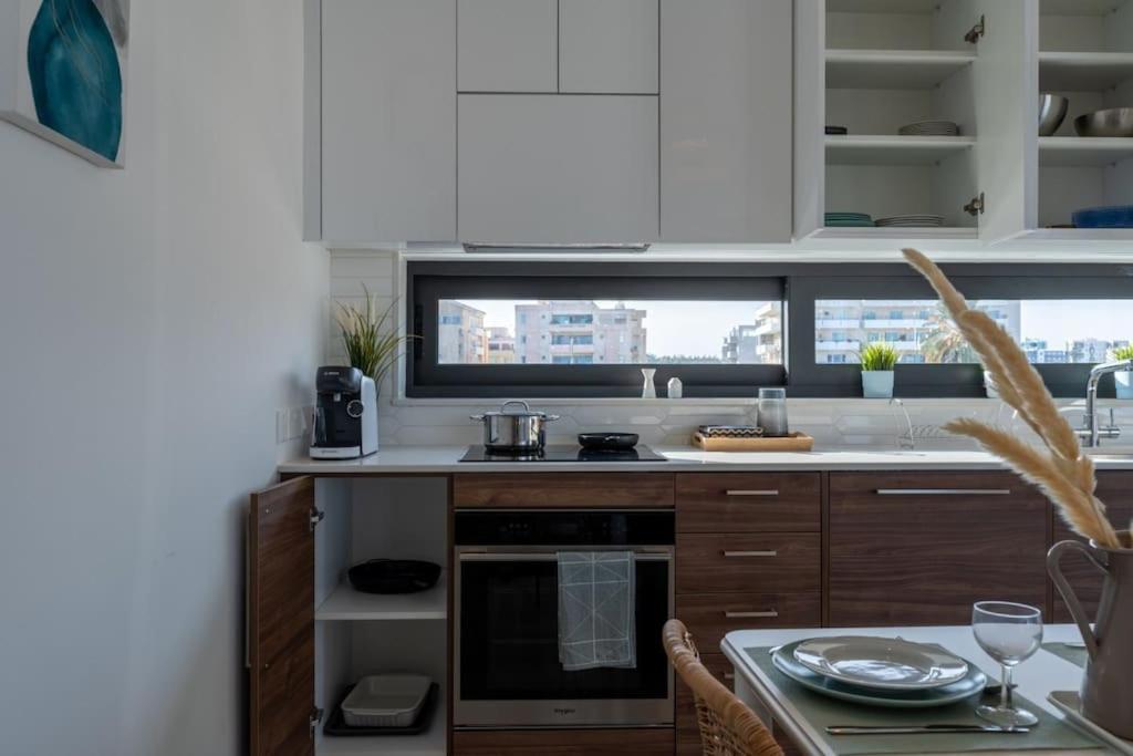 Thalassa 2-Bedroom Apartment In ラルナカ エクステリア 写真