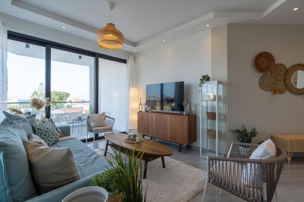 Thalassa 2-Bedroom Apartment In ラルナカ エクステリア 写真