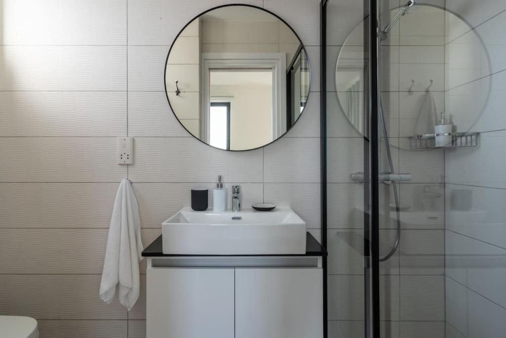 Thalassa 2-Bedroom Apartment In ラルナカ エクステリア 写真