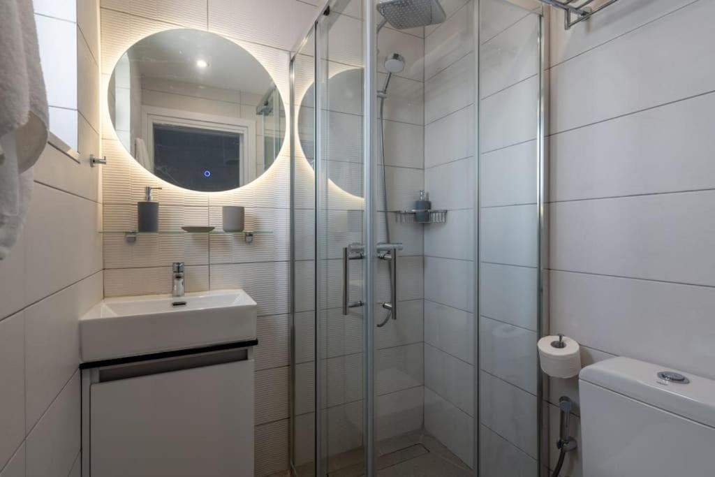 Thalassa 2-Bedroom Apartment In ラルナカ エクステリア 写真